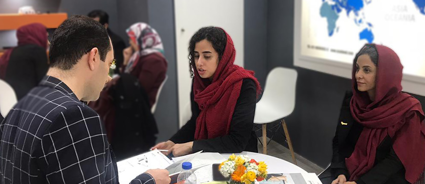 همکاران فروش,کتایون خانلری,بیتا بهروان,Implant,Abutment,Hiossenآزاد تجارت پارس,Azad Tejarat Pars,دندانپزشکی,دندانپزشک,Dentis,Dental,هجدهمین کنگره بین المللی جراحان دهان، فک و صورت ایران