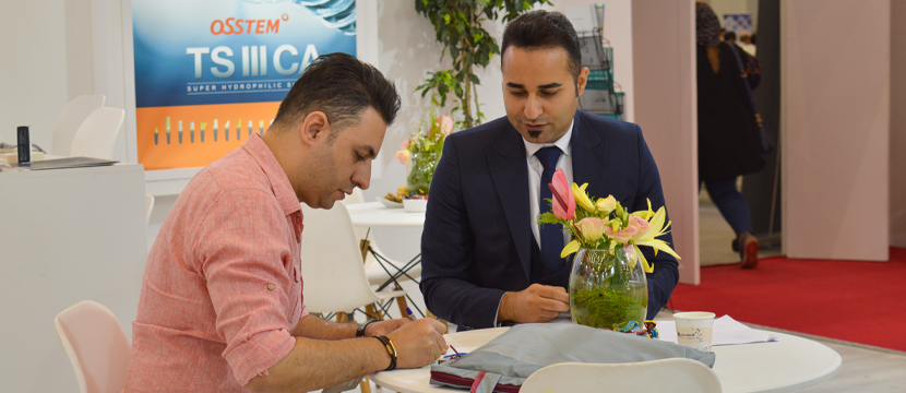 مدیر عامل,سمیه رضیئی,همکاران فروش,جلال جوزی,علیرضا عباسی,Implant,Abutment,Hiossenآزاد تجارت پارس,Azad Tejarat Pars,دندانپزشکی,دندانپزشک,Dentis,Dental,شصت و یکمین کنگره سالانه جامعه دندانپزشکی ایران اکسیدا 2022
