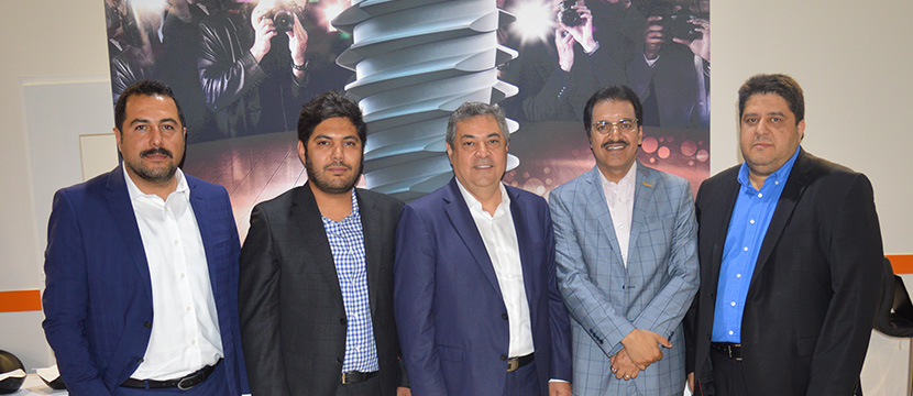 مدیر عامل,علیرضا عباسي,همکاران فروش,Implant,Abutment,Hiossenآزاد تجارت پارس,Azad Tejarat Pars,دندانپزشکی,دندانپزشک,Dentis,Dental,اکسیدا 59