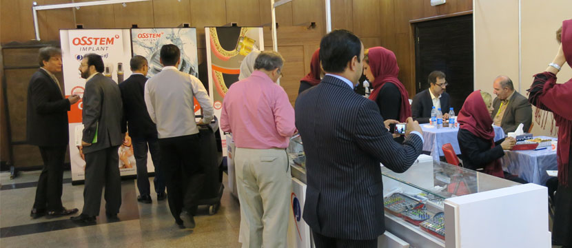 نمایی از غرفه آزاد تجارت پارس