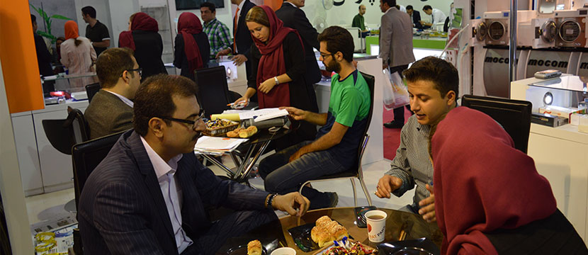 آزاد تجارت پارس،مدیر عامل،علیرضا عباسی،کارشناسان فروش،سوگل سلگی،دندانپزشکان،Azad Tejarat Pars