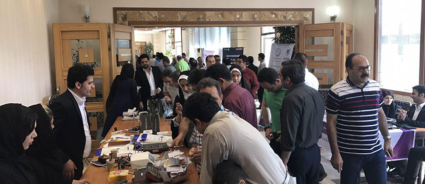 پرزنت سیستم آستم توسط کارشناسان فروش در کنگره ایمپلنت و چالش های پس از آن